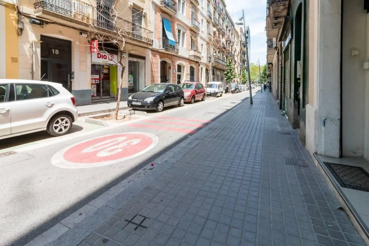 Lejlighed Modern 2 Bedroom In Poble Sec 7 Minutes To Metro Barcelona